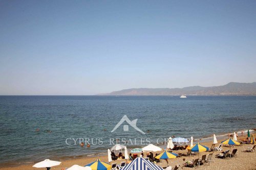 Замечательный песчаный пляж в Нео Хорио, Кипр.