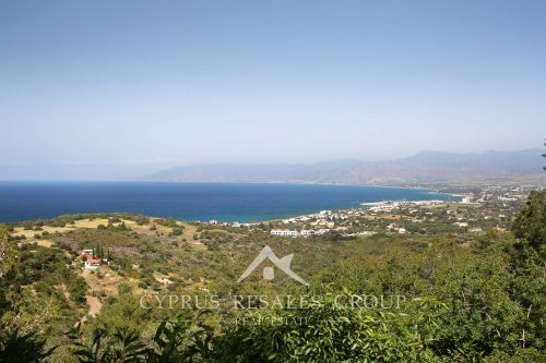 Вид на побережье Нэо Хорио, Полис, Кипр.