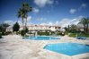 Шикарные пальмы и отличные удобства курортного проекта Лептос Парадайз Гарденз - купи свою недвижимость на Кипре и наслаждайся жизнью на Средиземноморье.