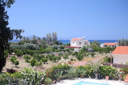 Вид на Средиземное море из проекта Аристо Девелоперз Ялия Вилледж 1 в местечке Ялия, Кипр.