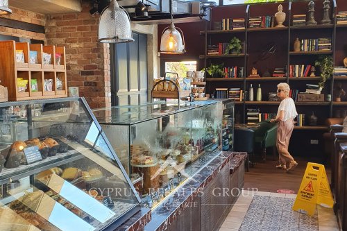 Новое кафе “Кафе Неро” в центре Пафоса, авеню Григори Афксентиу, Кипр