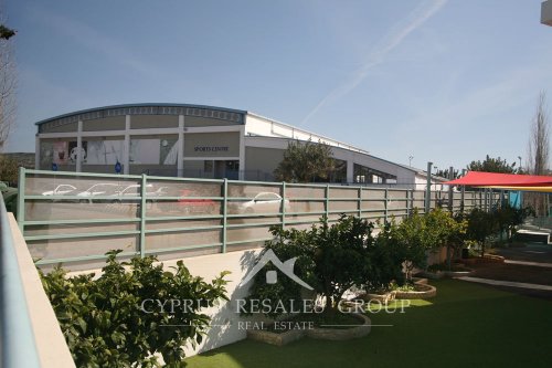 Международная Школа Пафоса - спортивный комплекс с крытым бассейном