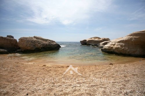 Секретный песчаный пляж в Си Кейвз, Пафос, Кипр