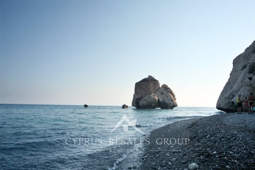 Скала Афродиты, несомненно, является главной туристической достопримечательностью Кипра.