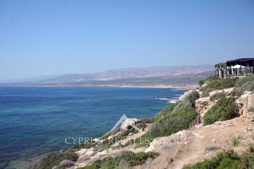 Таверна Святого Георгия на побережье Средиземного моря в Пейе, Кипр